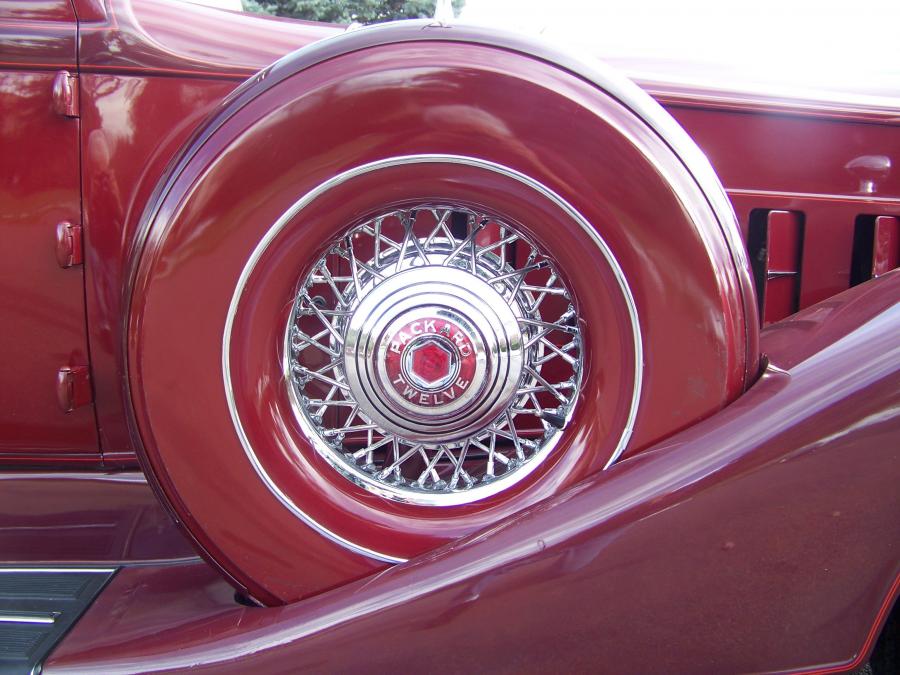  Packard Twelve Convertible Sedan 1934 года  (фото 9 из 44)